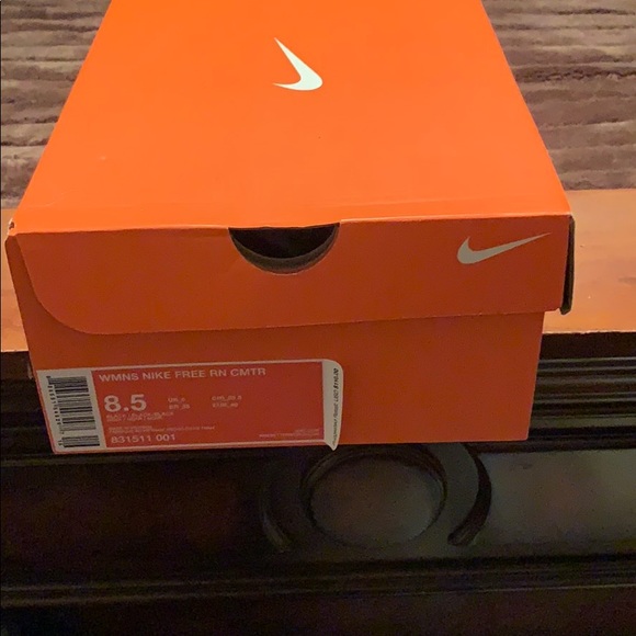 Women’s Nike Airmax - Picture 4 of 7